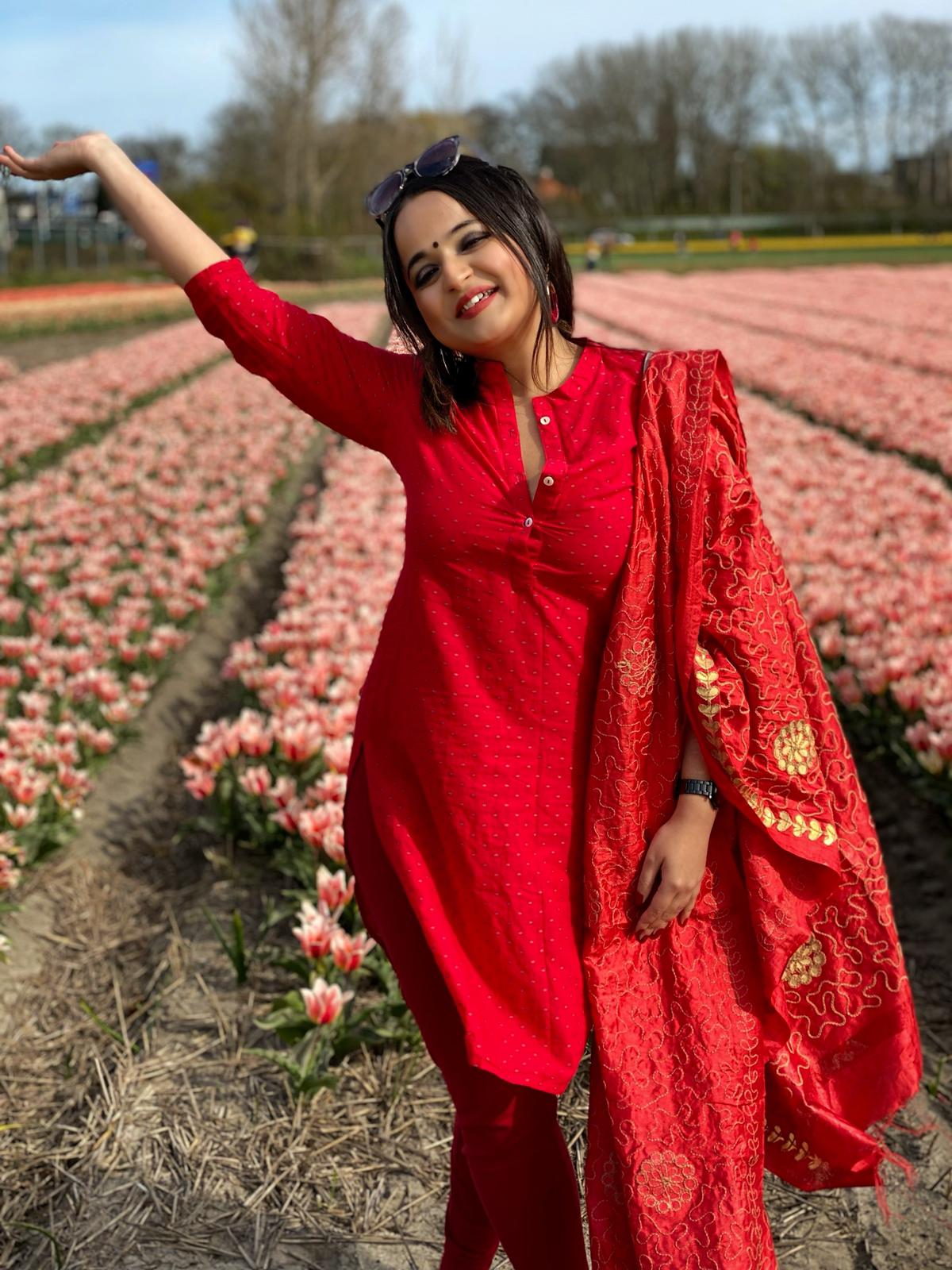 Embroidered Red Blended Silk Dupatta freeshipping - Dupatta Bazaar
