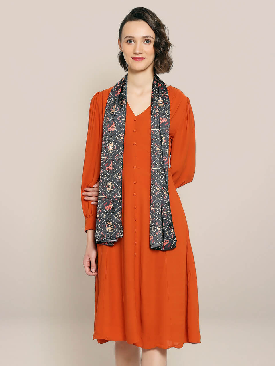 Black & Multicoloured Printed Satin Scarf 