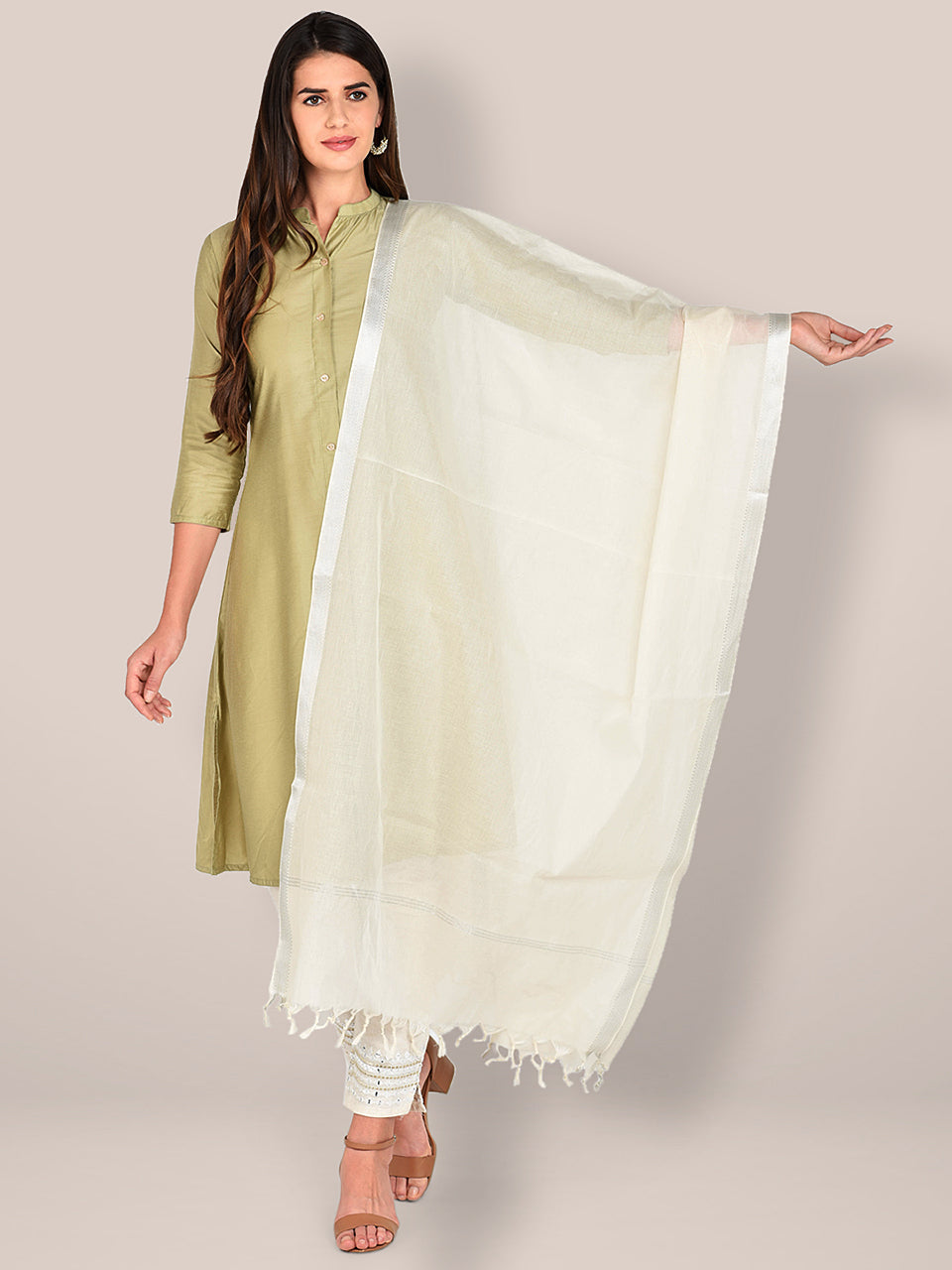 Mangalgiri Cream Cotton Dupatta with Silver border freeshipping - Dupatta Bazaar