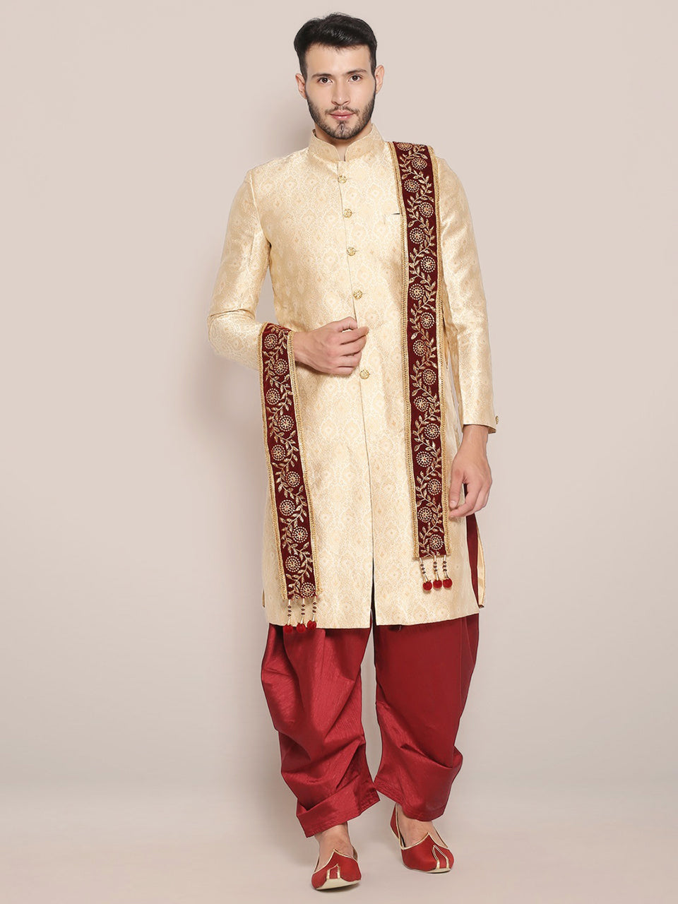 Men's Maroon Embroidered Velvet Stole freeshipping - Dupatta Bazaar