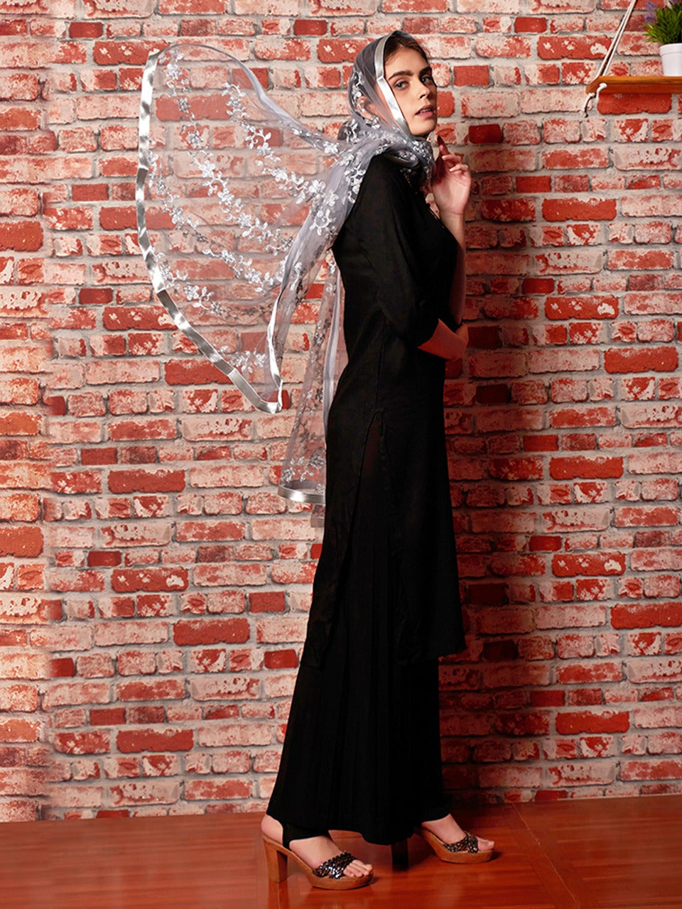 Embroidered Silver Net Dupatta with Satin Border freeshipping - Dupatta Bazaar