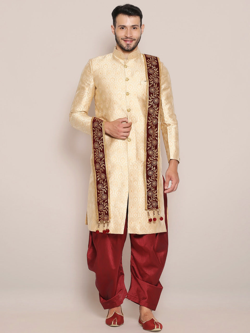 Men's Maroon Embroidered Velvet Stole freeshipping - Dupatta Bazaar
