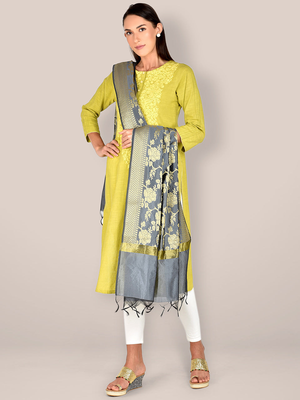 Banarasi  Grey Silk Dupatta with Floral Jaal freeshipping - Dupatta Bazaar