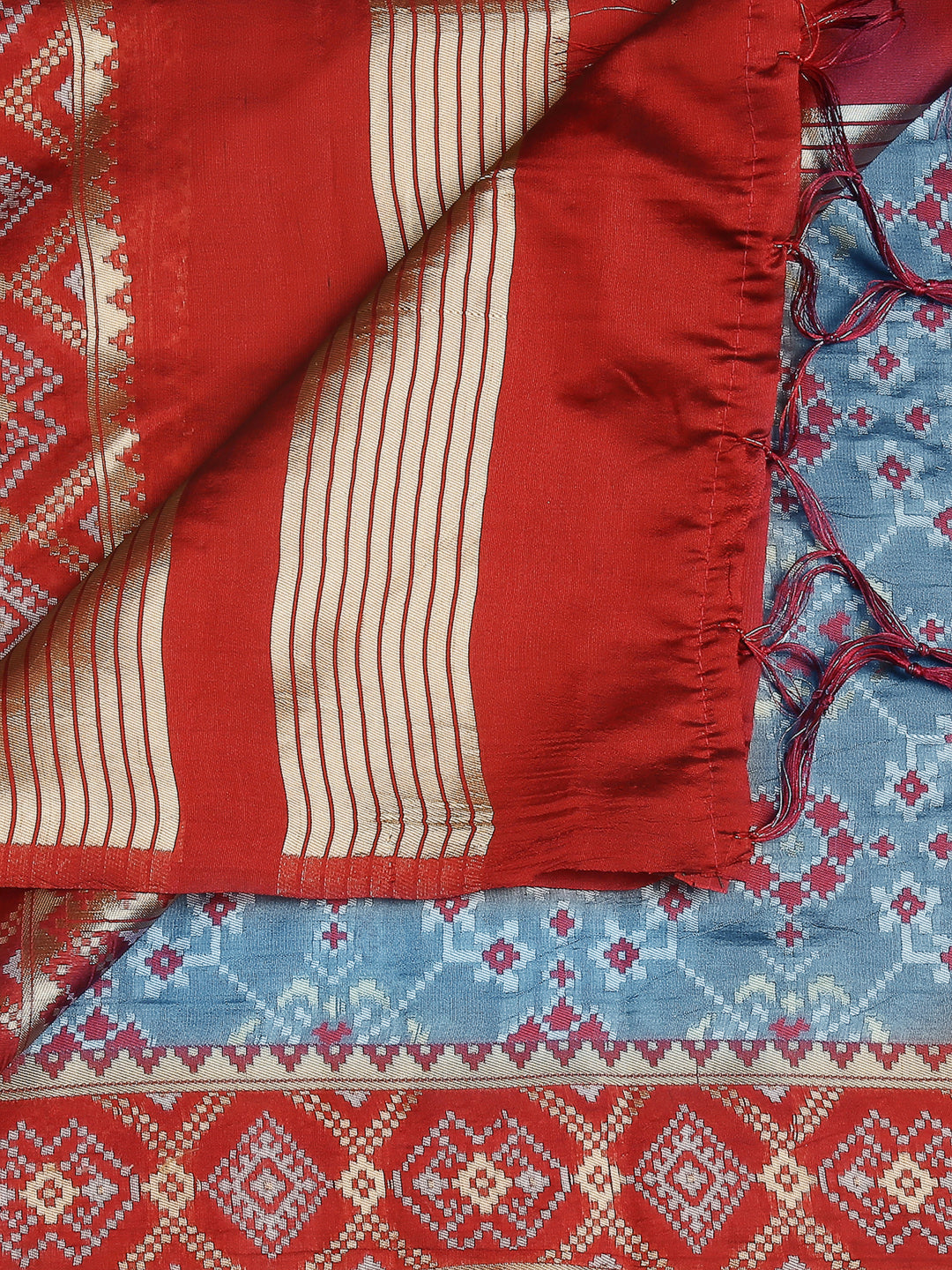 Turquoise Blue Red