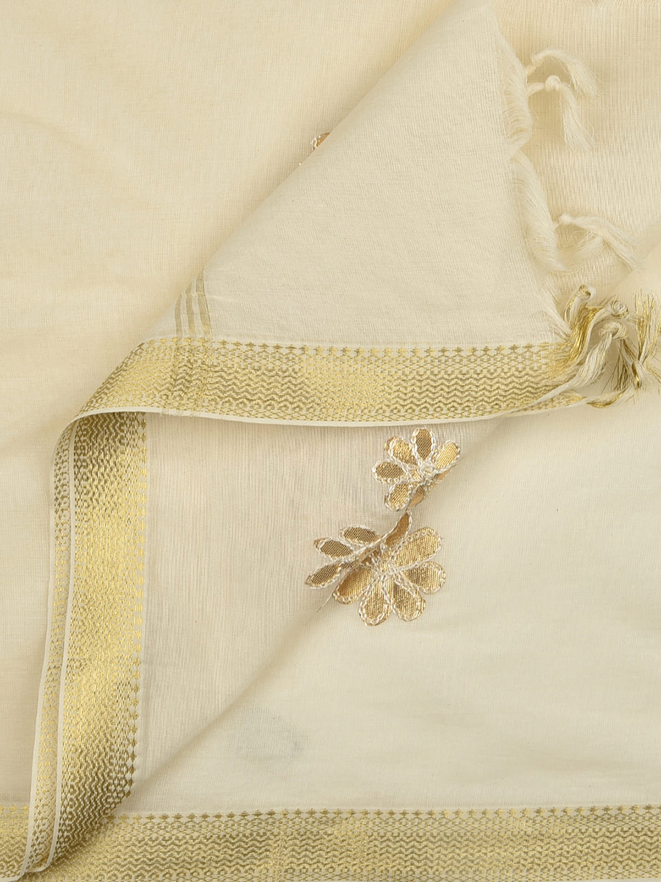 Cream Cotton Dupatta with Gotta Patti Motifs. freeshipping - Dupatta Bazaar