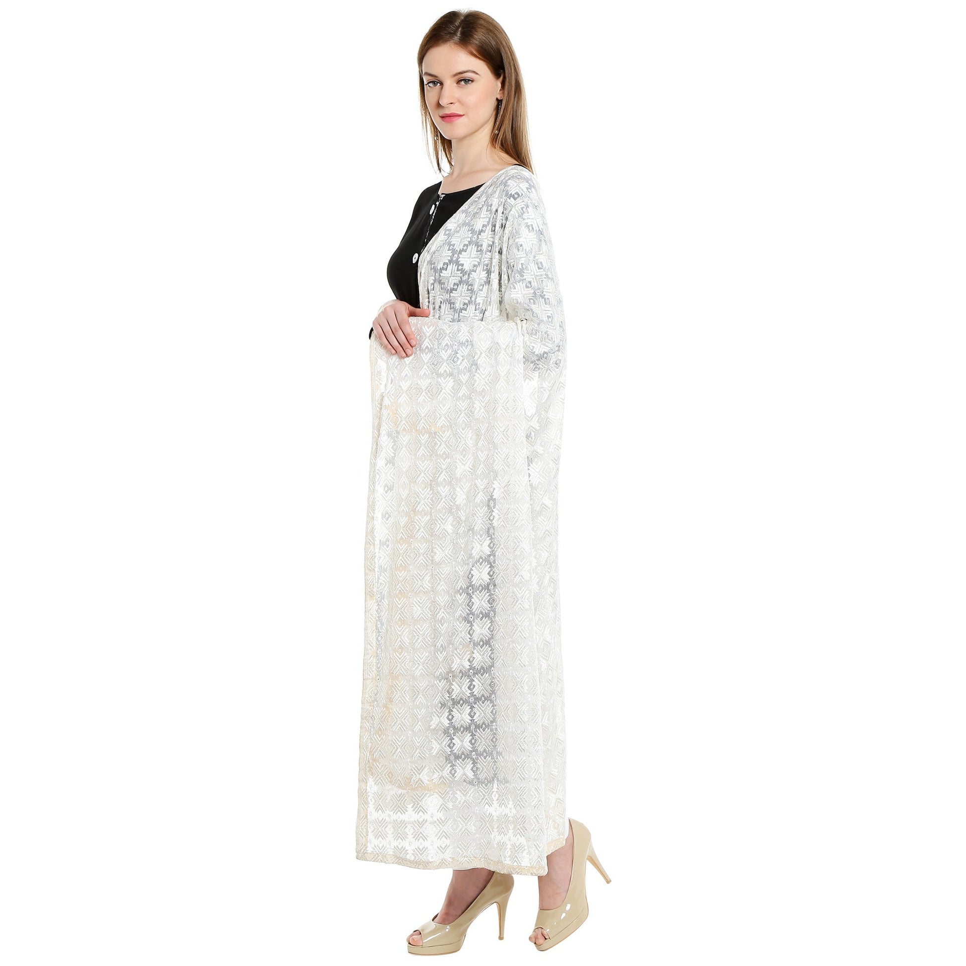 Elegant Off White Phulkari Dupatta - Dupatta Bazaar