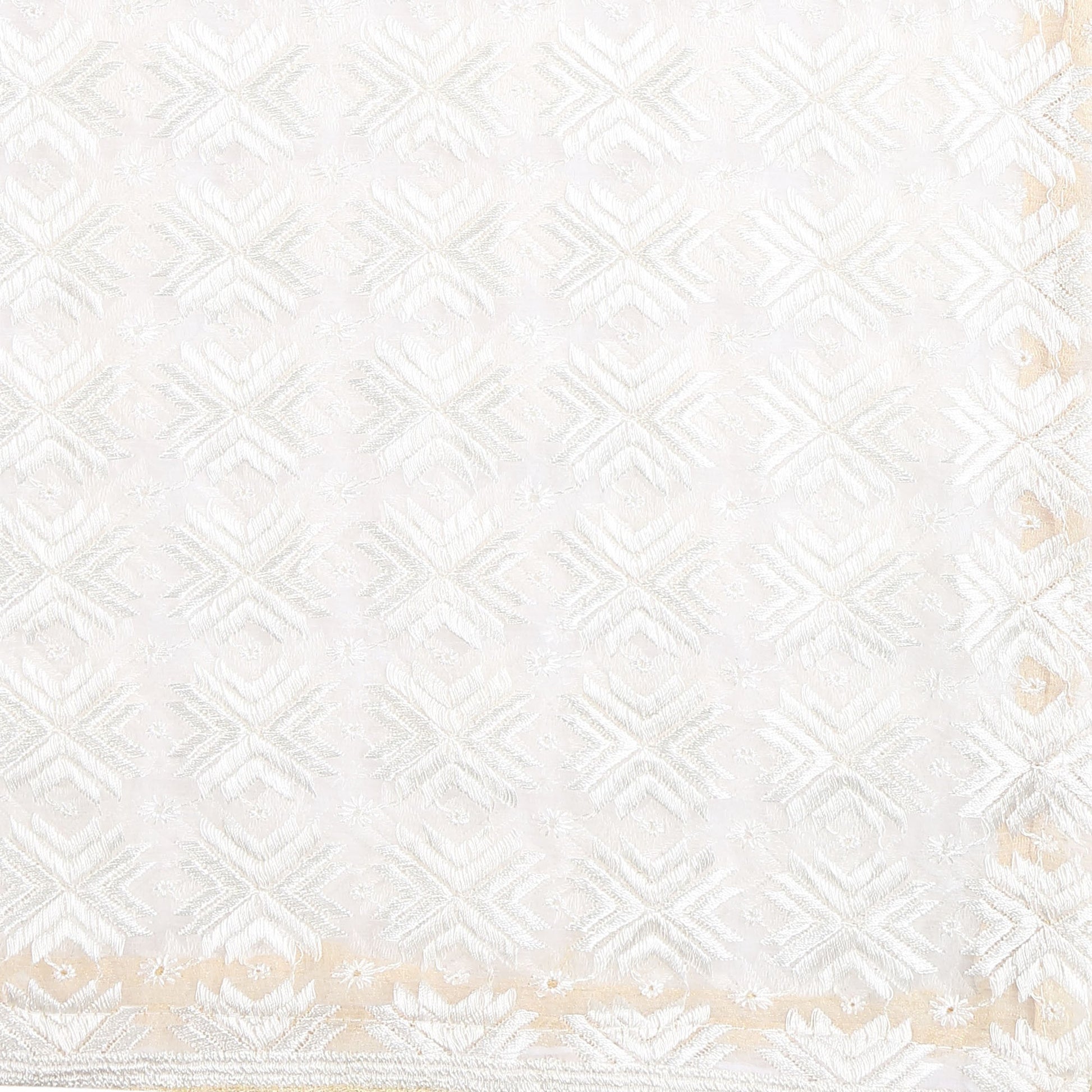 Elegant Off White Phulkari Dupatta - Dupatta Bazaar