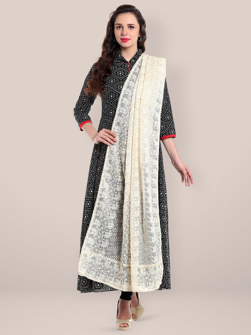 Off White  Dupatta with Lucknowi Embroidery freeshipping - Dupatta Bazaar