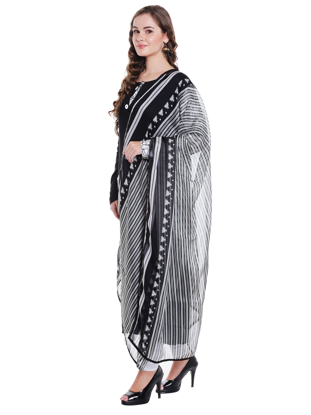 Dupatta Bazaar Women's Black & White Chiffon Dupatta with lace. - Dupatta Bazaar