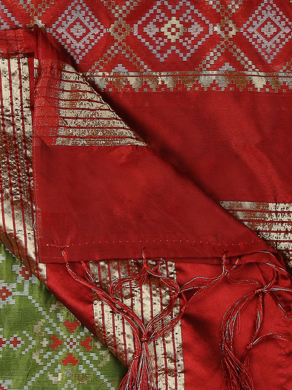 Maroon Mehendi Green